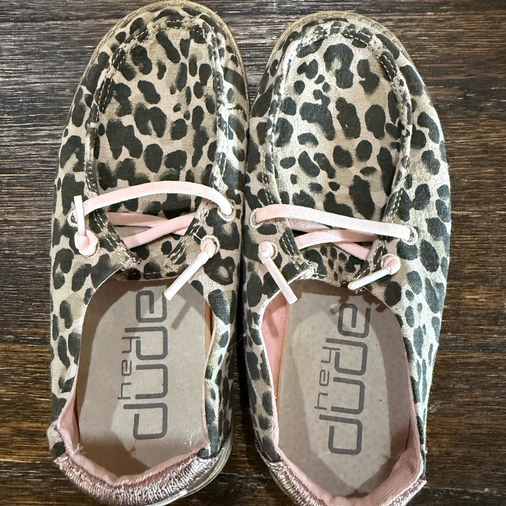 Hey Dude Leopard Print Shoes with Pink Laces BRAND NEW